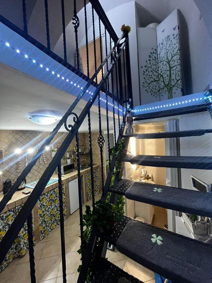 On Ciro Central House Napoli Eksteriør bilde